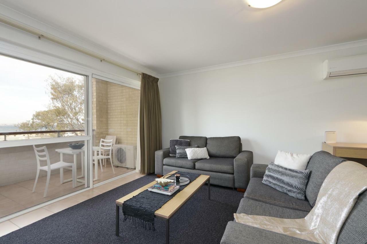 Hillarys Marina Apartment Перт Екстер'єр фото