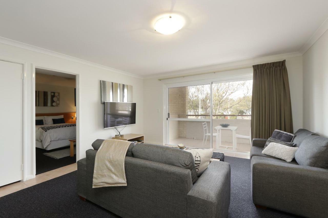 Hillarys Marina Apartment Перт Екстер'єр фото