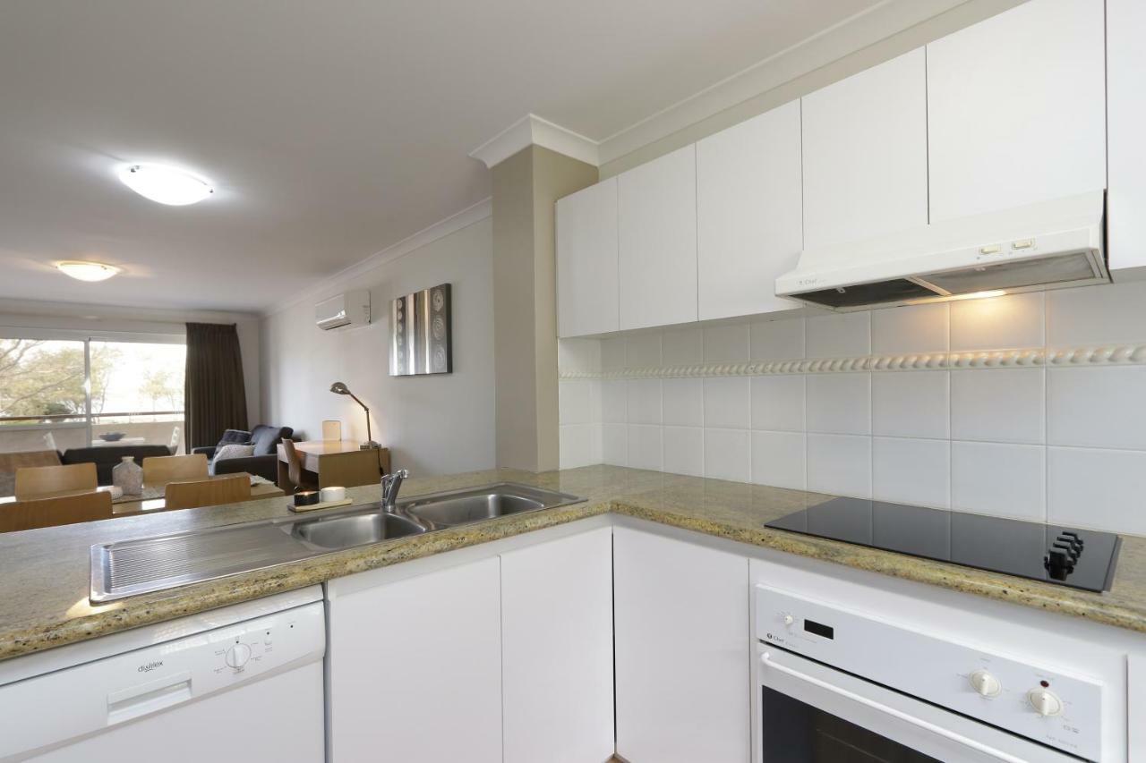 Hillarys Marina Apartment Перт Екстер'єр фото