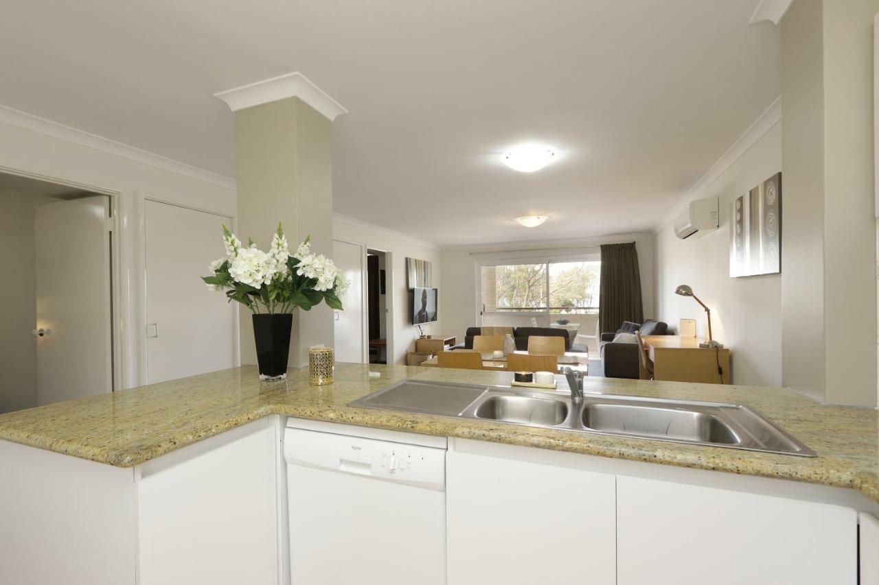 Hillarys Marina Apartment Перт Екстер'єр фото
